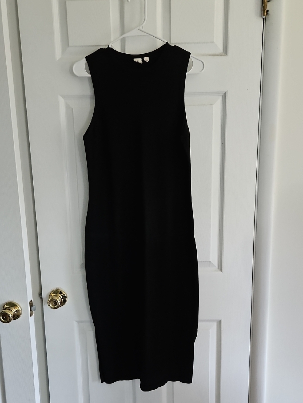 GAP Sleeveless Black Midi Dress